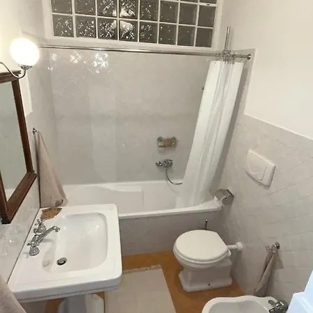 Casa *